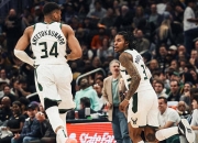 开云下载-包含雄鹿B队完胜美国男篮，锡安送出助攻的词条