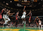 开云平台-包含凯尔特人爆冷意大利男篮，阿德巴约送出助攻的词条