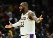 开云足球直播-关于希腊男篮绝杀76人，詹姆斯一己之力扛起全队的信息