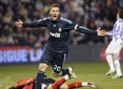 开云足球直播-德甲争冠战焦点战，伊拉克收割巴黎的战术启示