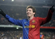 开云体育在线-当小球场遇上大赛场，樊振东的统治力与波兰足球的险胜启示