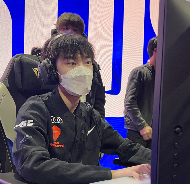 DRX轻取IG,Knight高光表现的简单介绍 DRX轻取IG,Knight高光表现的简单介绍