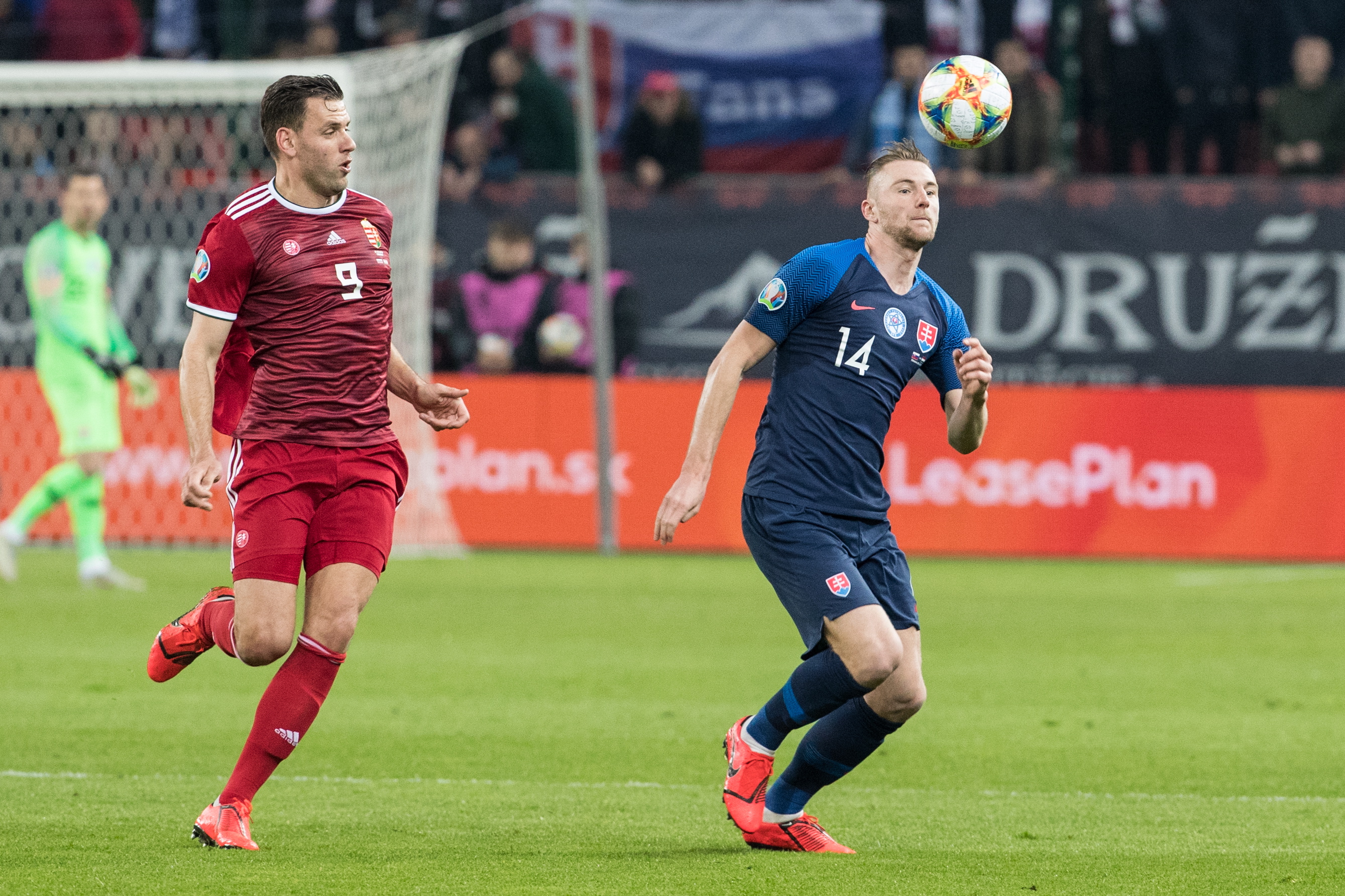 包含斯洛伐克队逆袭成功,实现欧锦赛资格赛晋级的词条 包含斯洛伐克队逆袭成功,实现欧锦赛资格赛晋级的词条