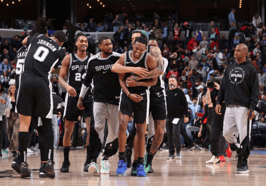 包含马刺寻求连胜,球队外线射手突显实力的词条 包含马刺寻求连胜,球队外线射手突显实力的词条