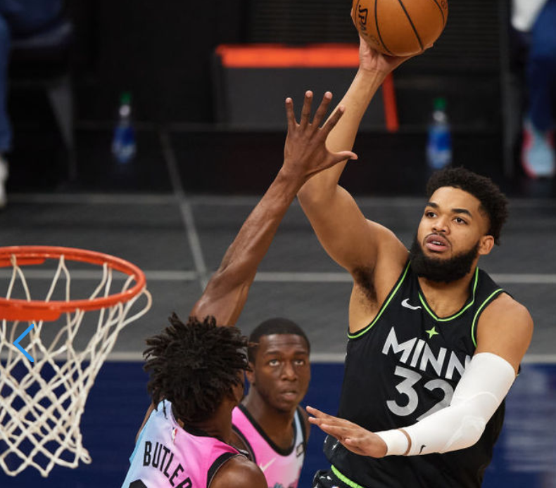 铜陵鲲鹏在比赛中实力碾压对手,实力尽显 铜陵鲲鹏在比赛中实力碾压对手,实力尽显