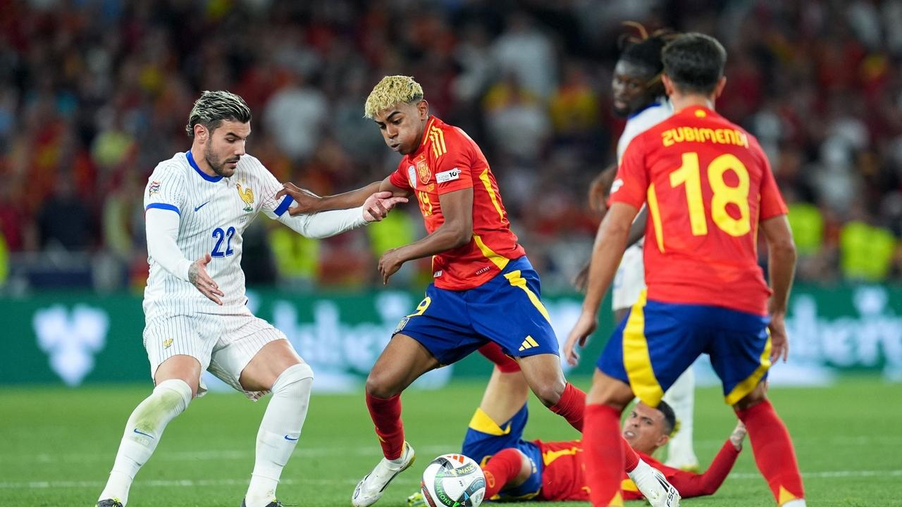 关于马尔代夫球员在关键时刻发挥出色的信息 关于马尔代夫球员在关键时刻发挥出色的信息