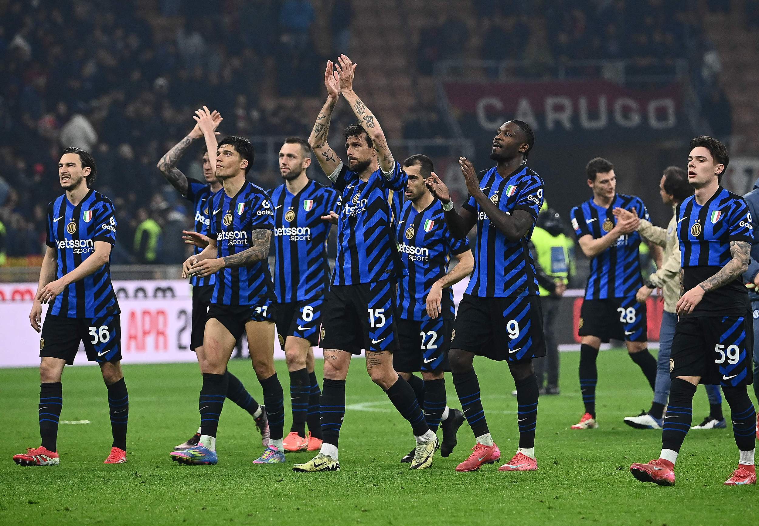 包含热那亚惨遭AC米兰击败,须尽快找回状态的词条 包含热那亚惨遭AC米兰击败,须尽快找回状态的词条