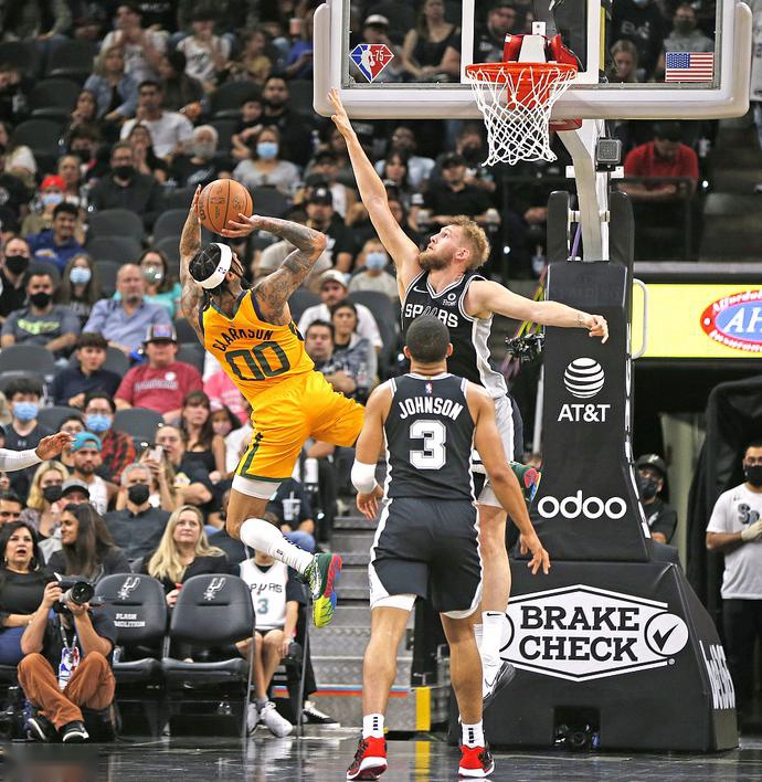 关于魔术翻盘马刺,戈贝尔刷新纪录的信息 关于魔术翻盘马刺,戈贝尔刷新纪录的信息