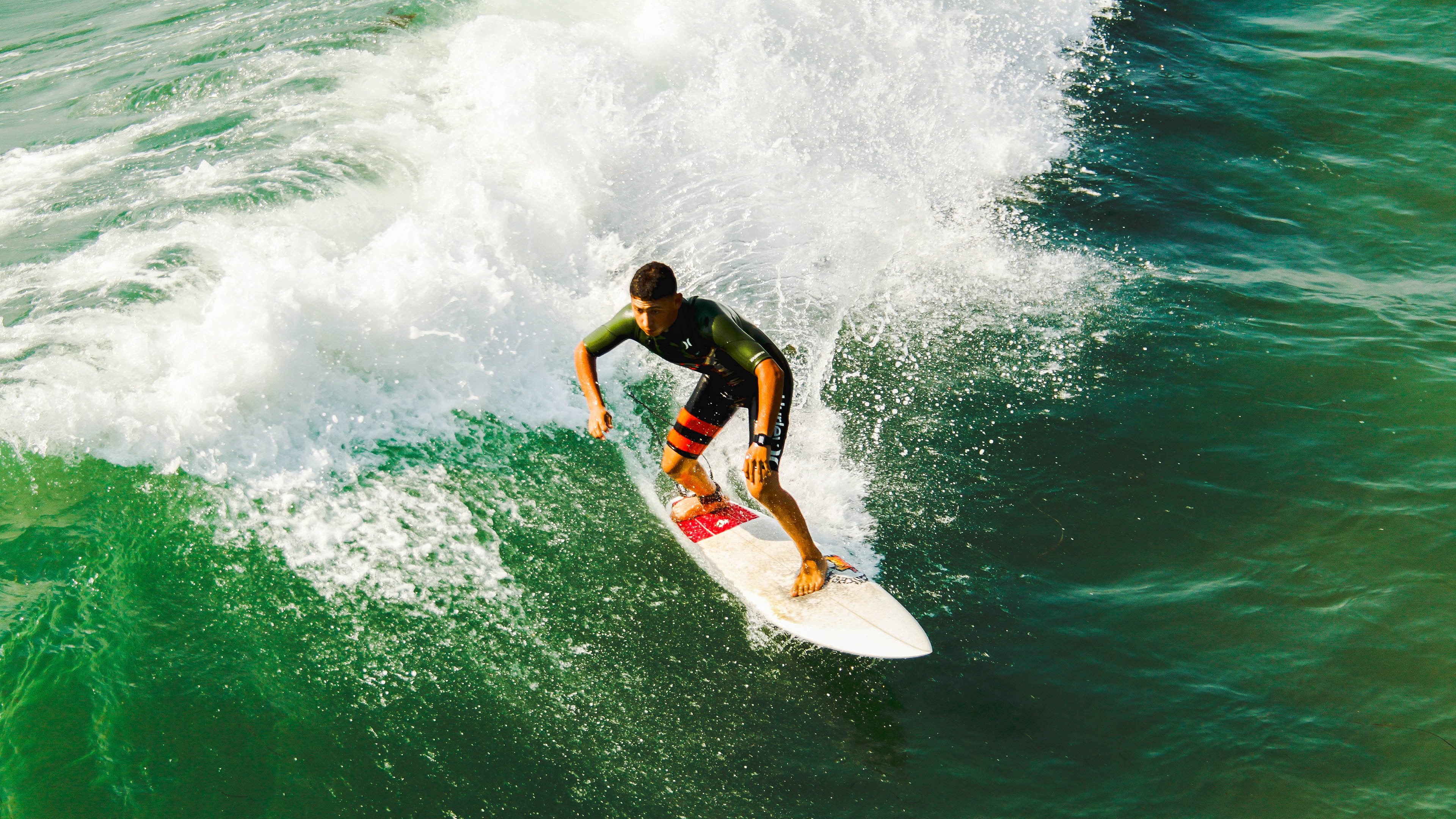 四川队轻取山东队，霍勒迪状态火热